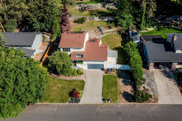 9522 N Loganberry Ct, Spokane, WA 99208