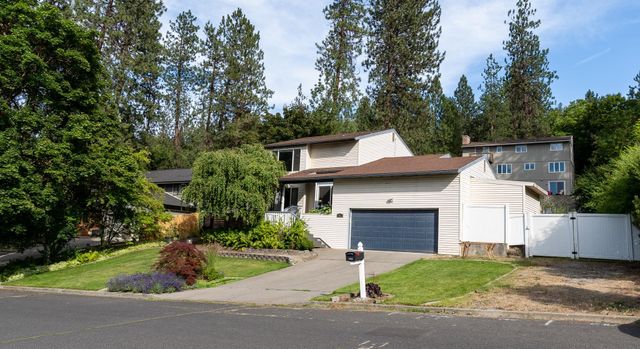9522 N Loganberry Ct, Spokane, WA 99208