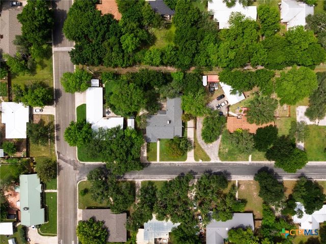 1409 W North Avenue, Lampasas, TX 76550