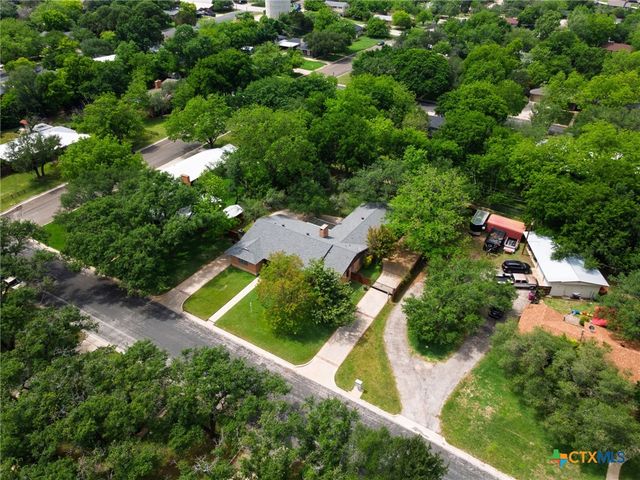 1409 W North Avenue, Lampasas, TX 76550