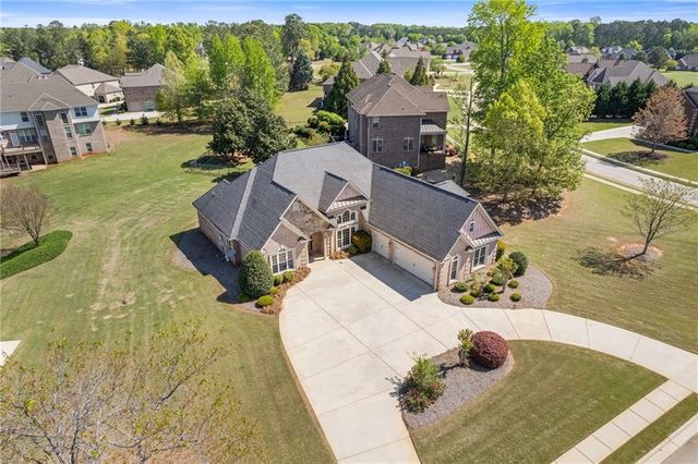 755 Peninsula Overlook, Hampton, GA 30228