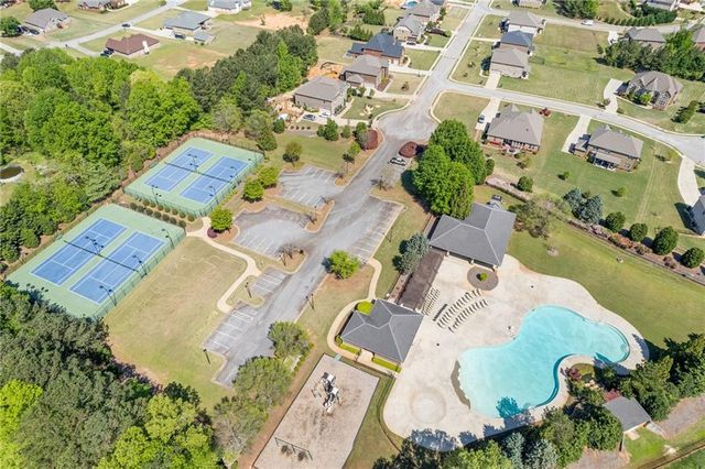 755 Peninsula Overlook, Hampton, GA 30228