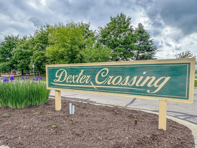415 Cambridge Drive, Dexter City, MI 48130