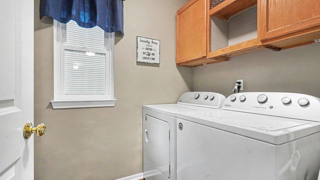 415 Cambridge Drive, Dexter City, MI 48130