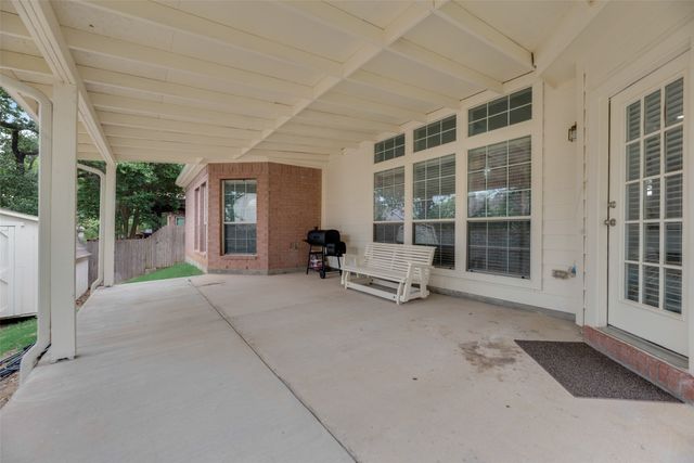 202 Forestridge Drive, Mansfield, TX 76063