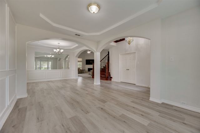 202 Forestridge Drive, Mansfield, TX 76063