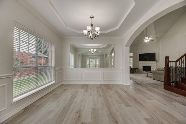 202 Forestridge Drive, Mansfield, TX 76063