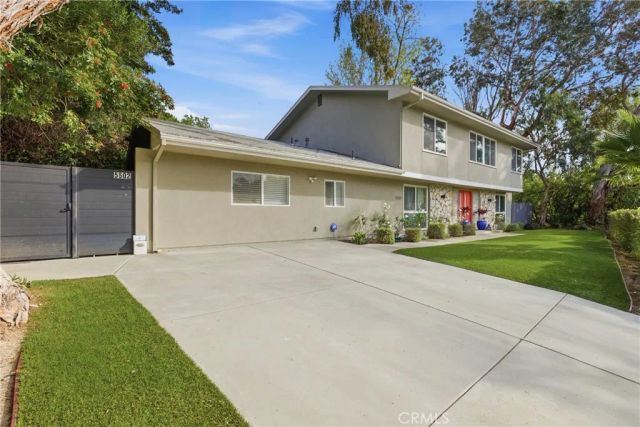 5500 Blanco Avenue, Woodland Hills, CA 91367