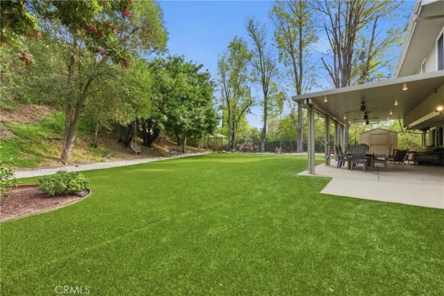 5500 Blanco Avenue, Woodland Hills, CA 91367