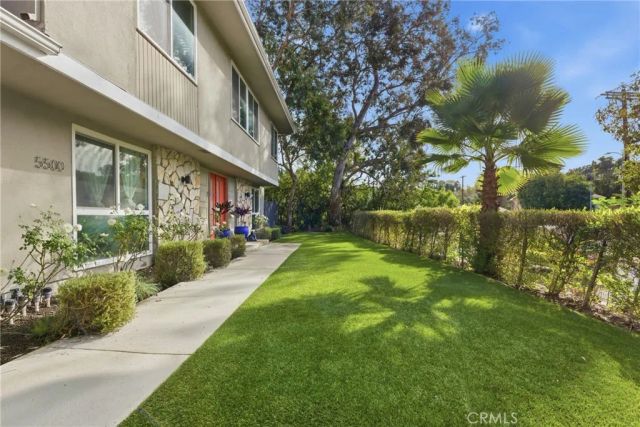 5500 Blanco Avenue, Woodland Hills, CA 91367