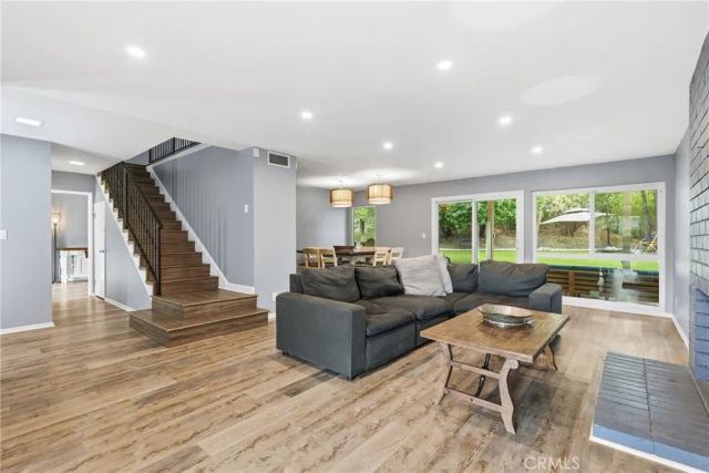 5500 Blanco Avenue, Woodland Hills, CA 91367