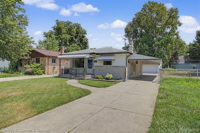 5375 Mayfair Street, Dearborn Heights, MI 48125