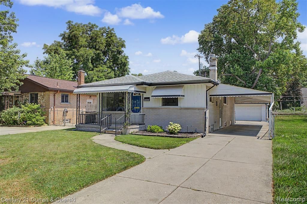 5375 Mayfair Street, Dearborn Heights, MI 48125