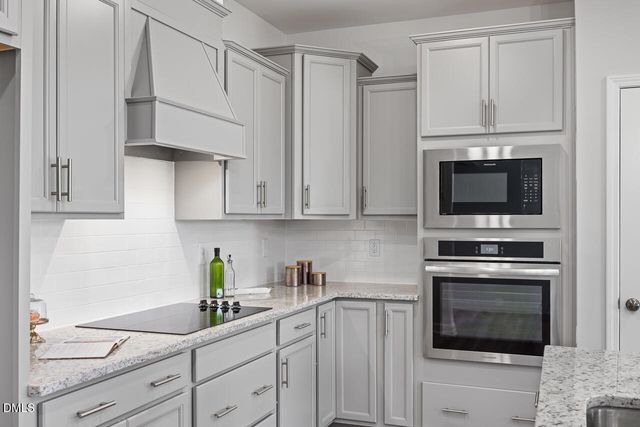 32 Emeritus Way, Lillington, NC 27546