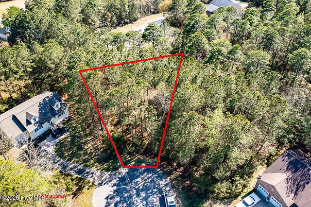 910 Hurricane Court, New Bern, NC 28560