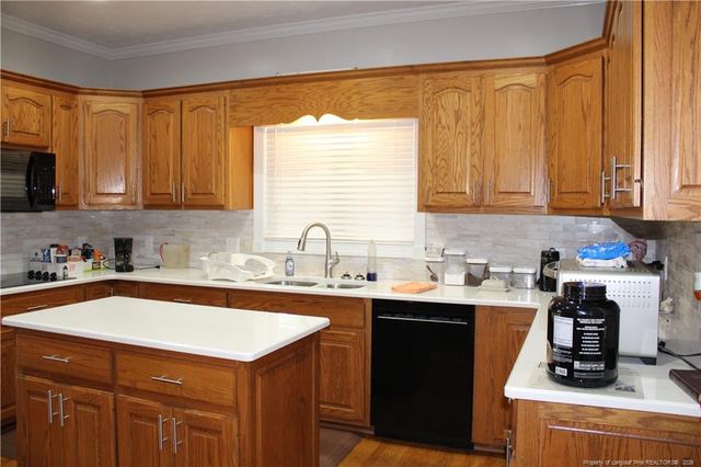 573 PORTER Road, Hope Mills, NC 28348