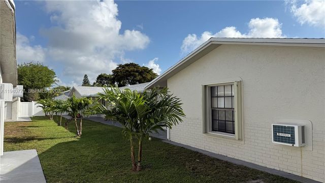 216 NW 12th Street, Pompano Beach, FL 33060