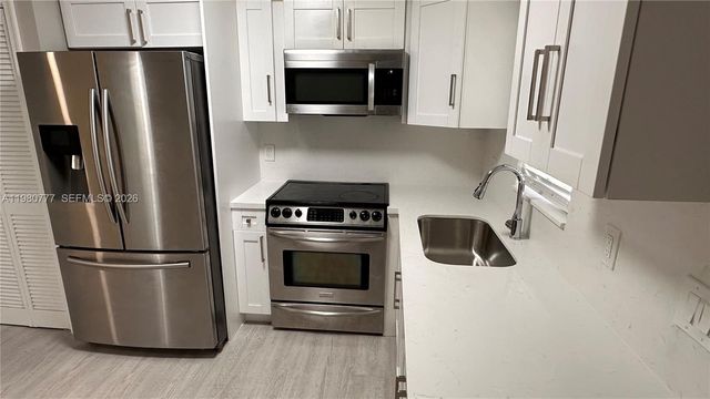 216 NW 12th Street, Pompano Beach, FL 33060