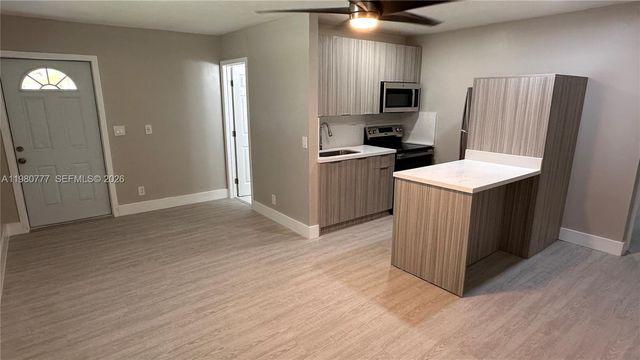 216 NW 12th Street, Pompano Beach, FL 33060