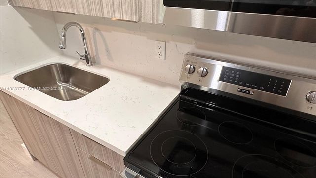 216 NW 12th Street, Pompano Beach, FL 33060