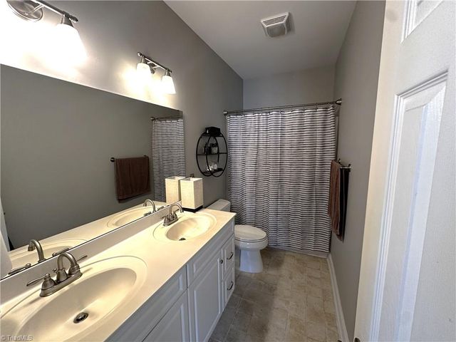 11 Abelia Court, Greensboro, NC 27455