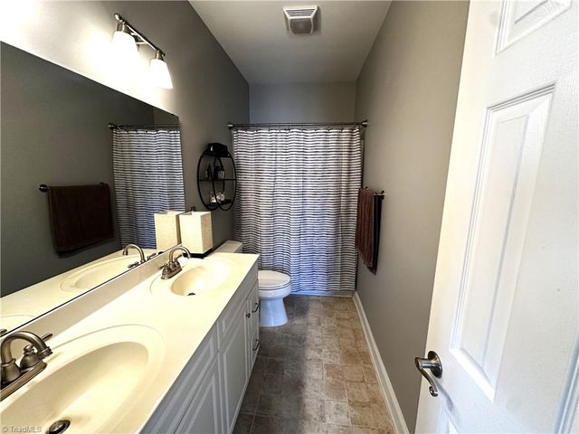 11 Abelia Court, Greensboro, NC 27455