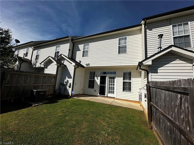 11 Abelia Court, Greensboro, NC 27455