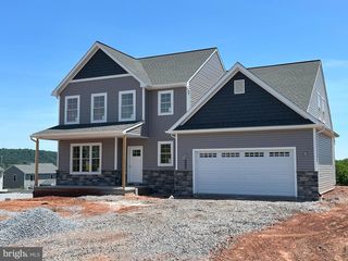 114 FOXGLOVE DR, Middletown, PA 17057