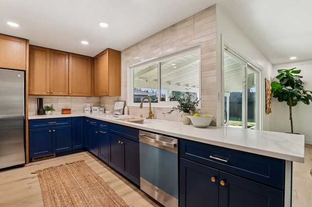 6716 Rappahannock Way, Carmichael, CA 95608