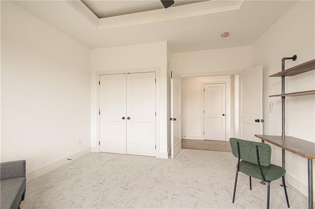 2150 NW Scenic View Drive, Riverside, MO 64150