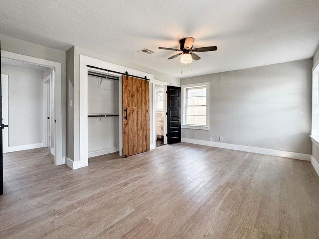 2108 Ontario Street, Baytown, TX 77520