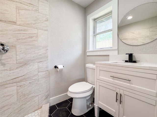 2108 Ontario Street, Baytown, TX 77520