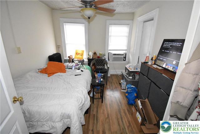 26 7th Street, Easton, PA 18042