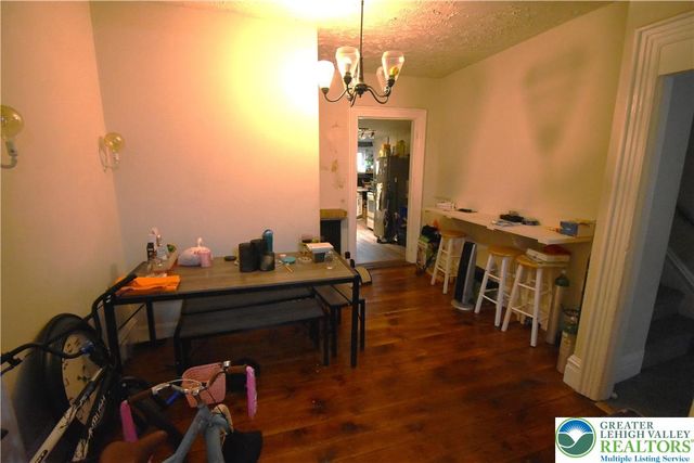 26 7th Street, Easton, PA 18042