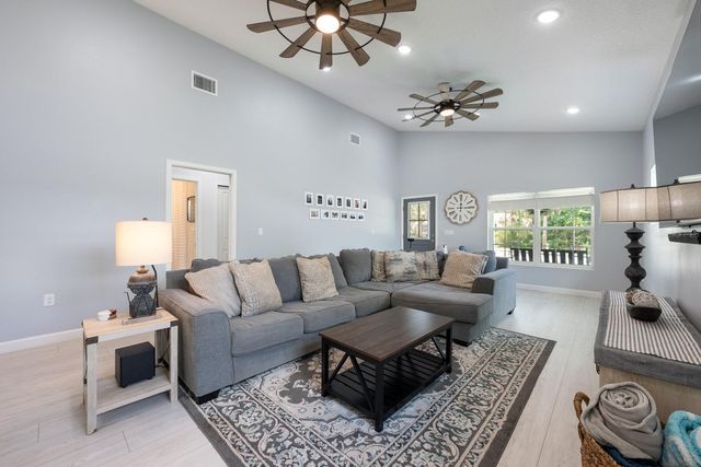 141 W MAIN STREET, Lake Helen, FL 32744