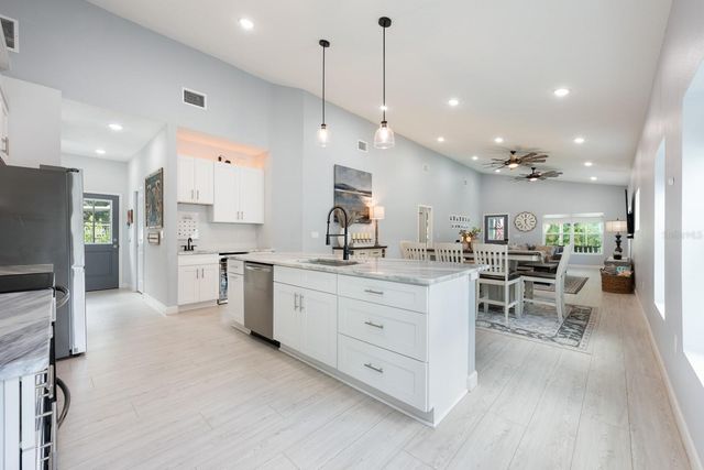 141 W MAIN STREET, Lake Helen, FL 32744