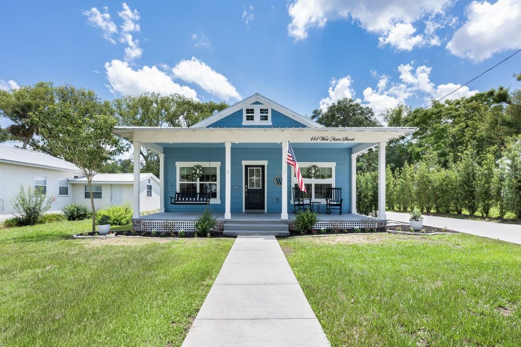 141 W MAIN STREET, Lake Helen, FL 32744