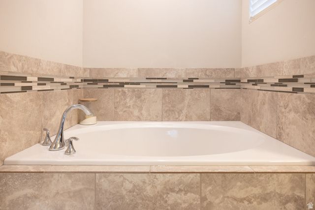 906 S CRESCENT WAY, Mapleton, UT 84664