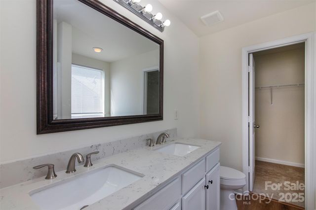 608 Wrayhill Drive, Charlotte, NC 28262