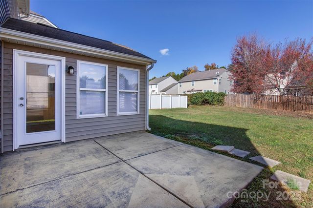 608 Wrayhill Drive, Charlotte, NC 28262