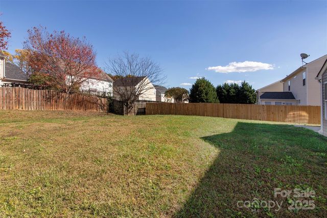 608 Wrayhill Drive, Charlotte, NC 28262