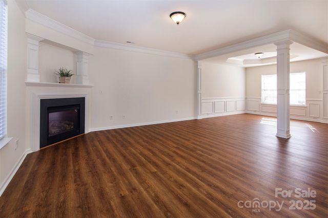 608 Wrayhill Drive, Charlotte, NC 28262