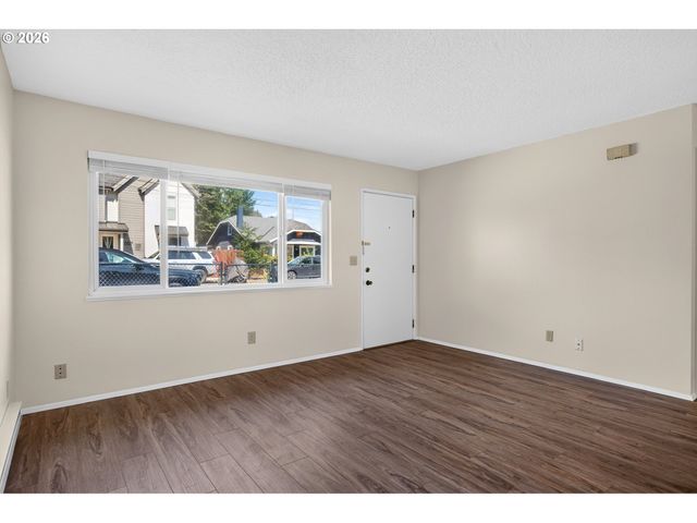 7552 N GILBERT Ave, Portland, OR 97203