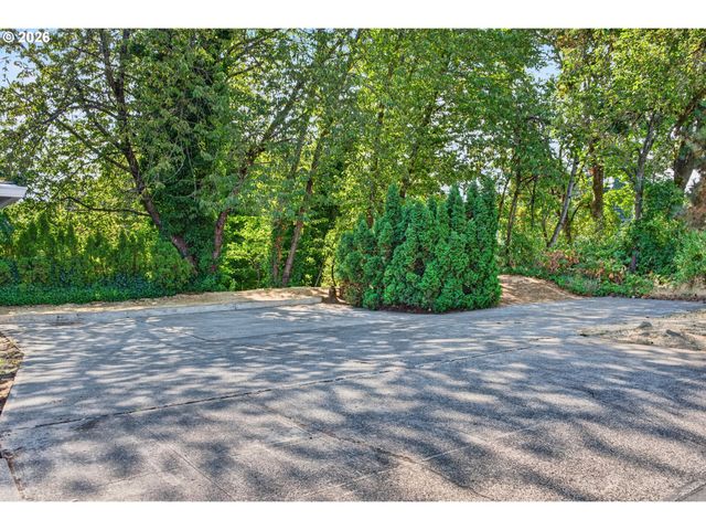 7552 N GILBERT Ave, Portland, OR 97203