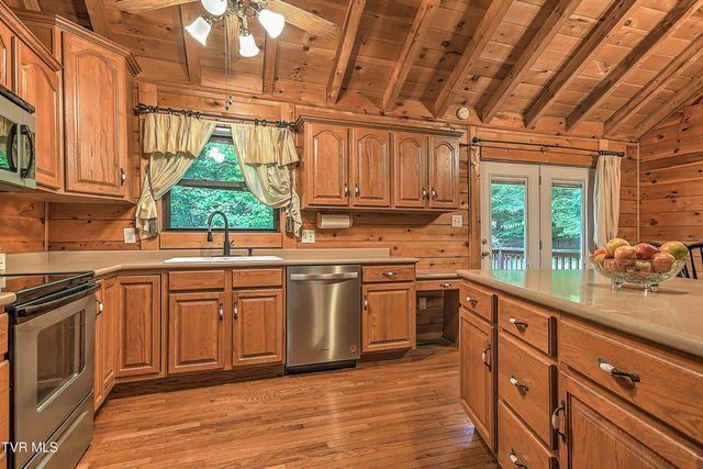 622 Shoals Lane, Hiltons, VA 24258