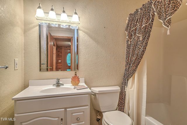 622 Shoals Lane, Hiltons, VA 24258