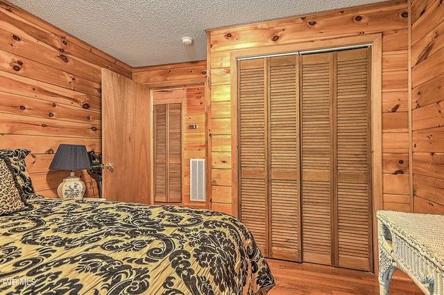 622 Shoals Lane, Hiltons, VA 24258