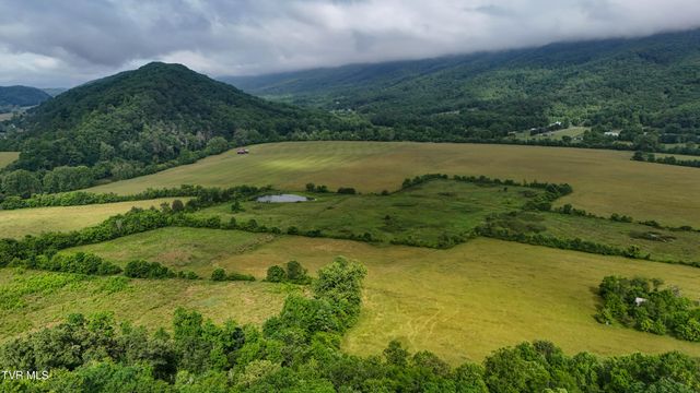 622 Shoals Lane, Hiltons, VA 24258
