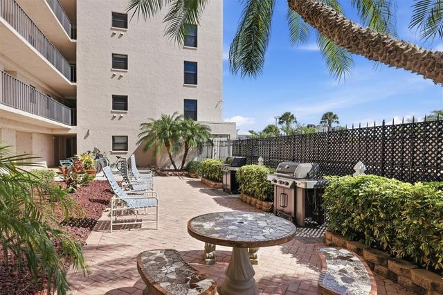 1001 BENJAMIN FRANKLIN DRIVE 206, Sarasota, FL 34236