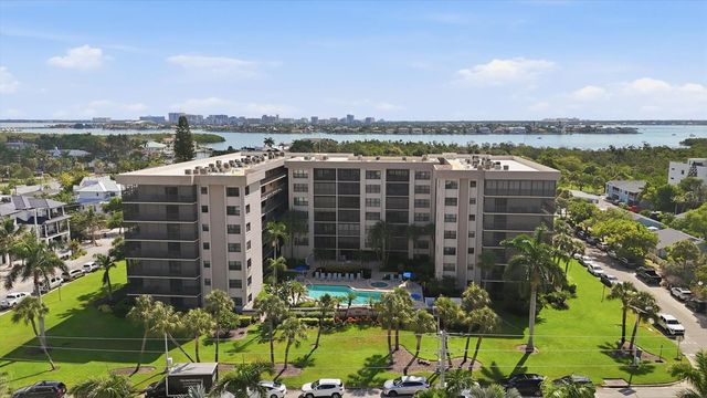 1001 BENJAMIN FRANKLIN DRIVE 206, Sarasota, FL 34236